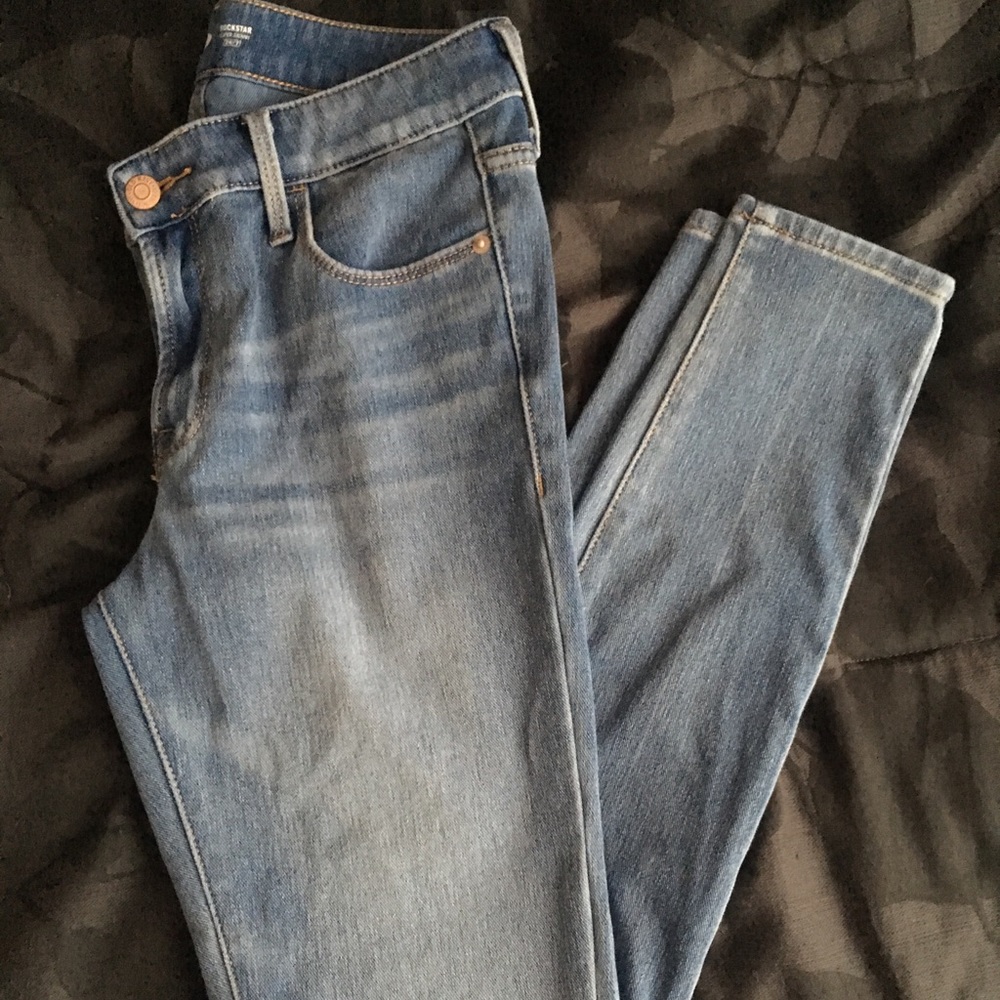 Old Navy Rockstar Super Skinny Jeans